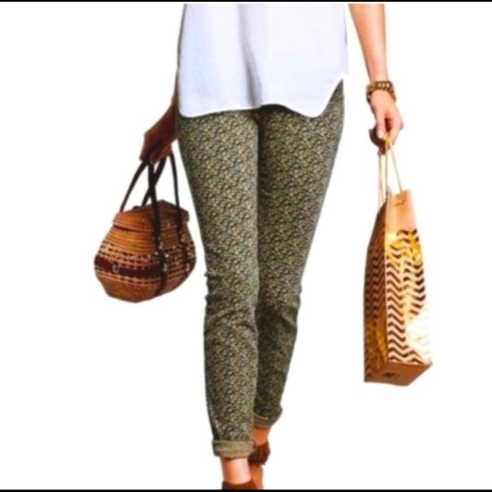 CAbi Skinny Jeans